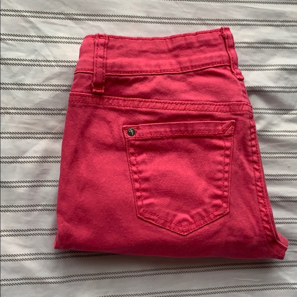🌺 Juniors True Freedom Pink Jeans 🌺
